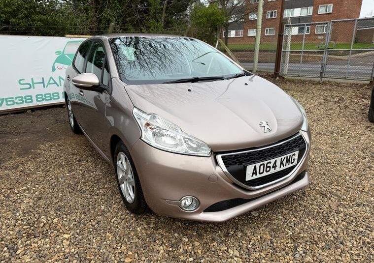 PEUGEOT 208 ACTIVE PURETECH VTI 82