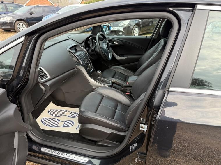 Vauxhall Astra ELITE