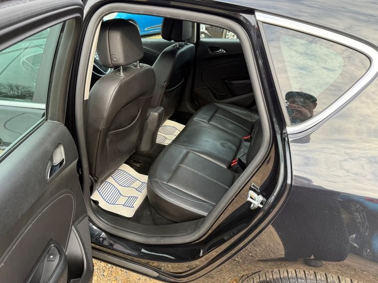 Vauxhall Astra ELITE