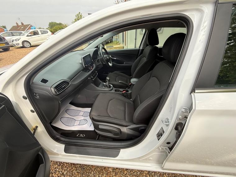 Hyundai I30 T-GDI SE NAV