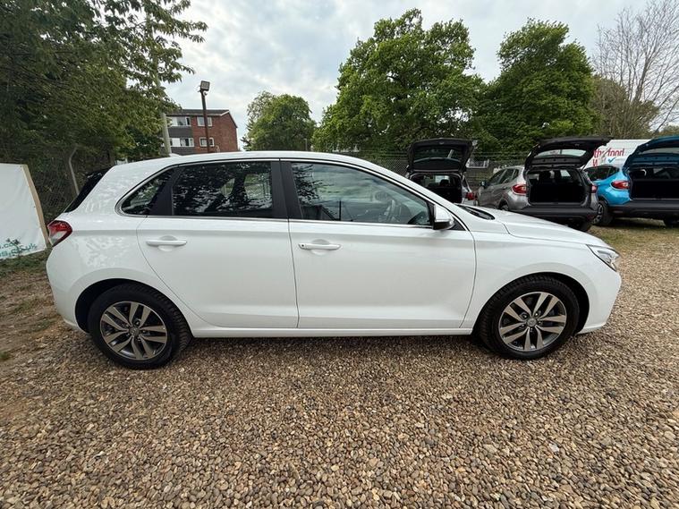 Hyundai I30 T-GDI SE NAV