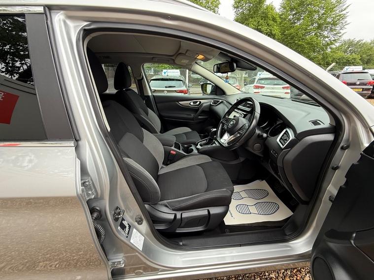 Nissan Qashqai N-CONNECTA DIG-T XTRONIC