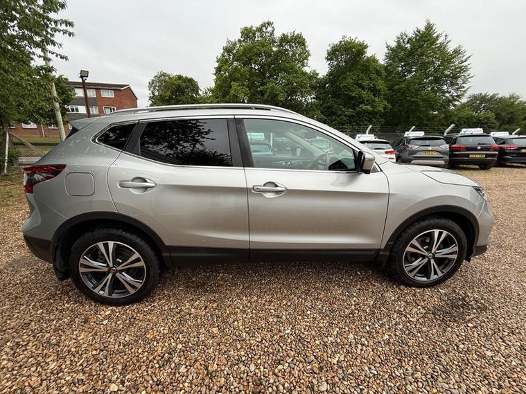 Nissan Qashqai N-CONNECTA DIG-T XTRONIC