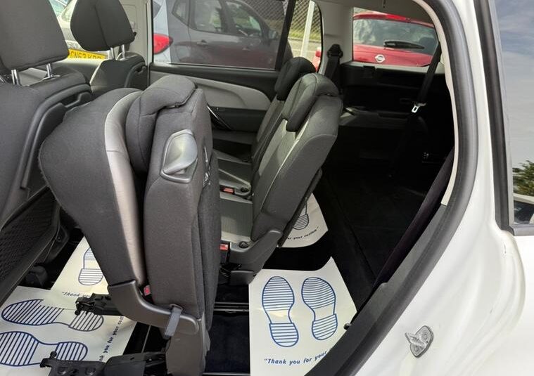 Citroen C4 Picasso GRAND BLUEHDI EXCLUSIVE PLUS