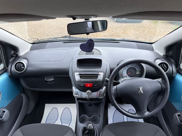 PEUGEOT 107 1.0 Envy