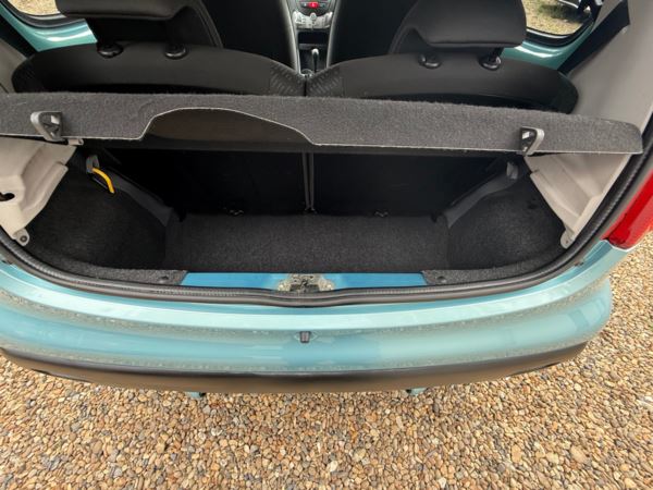 PEUGEOT 107 1.0 Envy