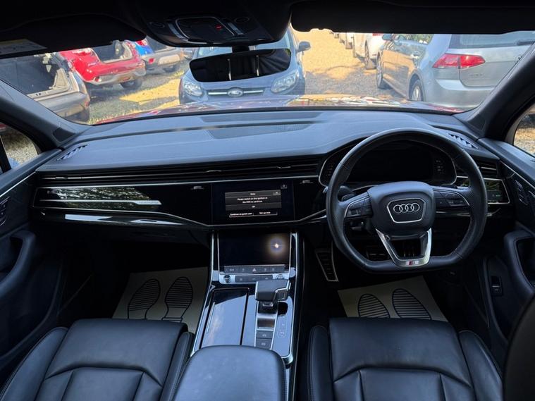 Audi Q7 TDI QUATTRO S LINE BLACK EDITION
