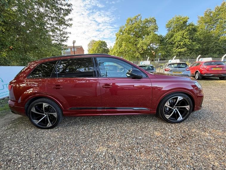 Audi Q7 TDI QUATTRO S LINE BLACK EDITION