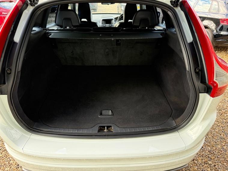 Volvo XC60 D4 R-DESIGN