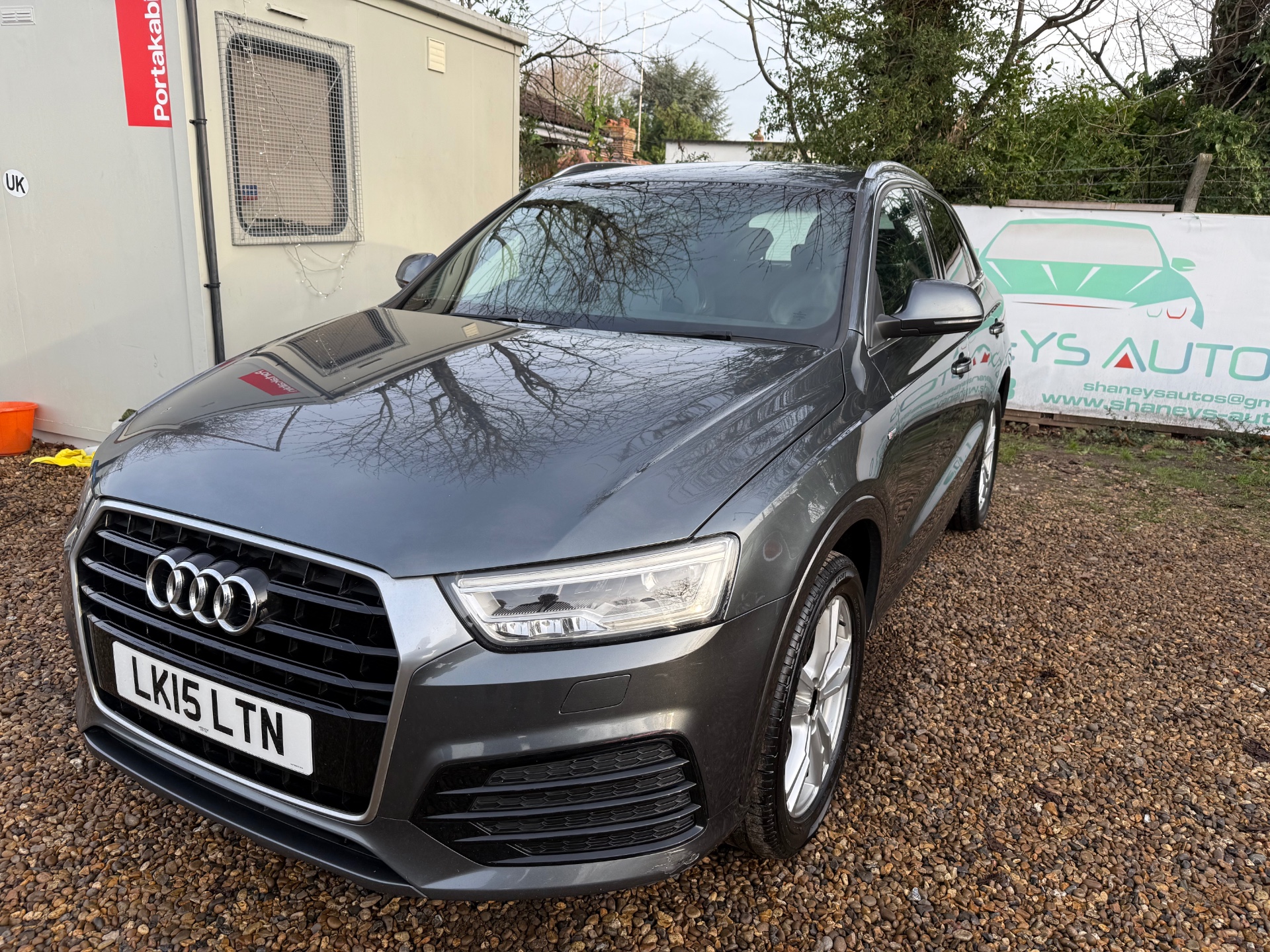 AUDI Q3 2.0 TDI S Line 5dr