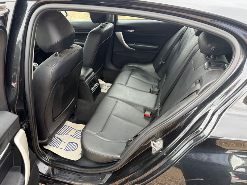 BMW 1 SERIES 116d EfficientDynamics Business 5dr