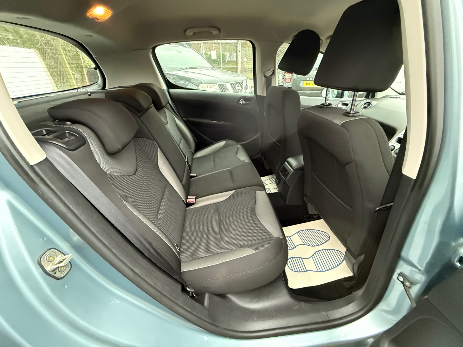 PEUGEOT 308 1.6 e-HDi 112 Active 5dr