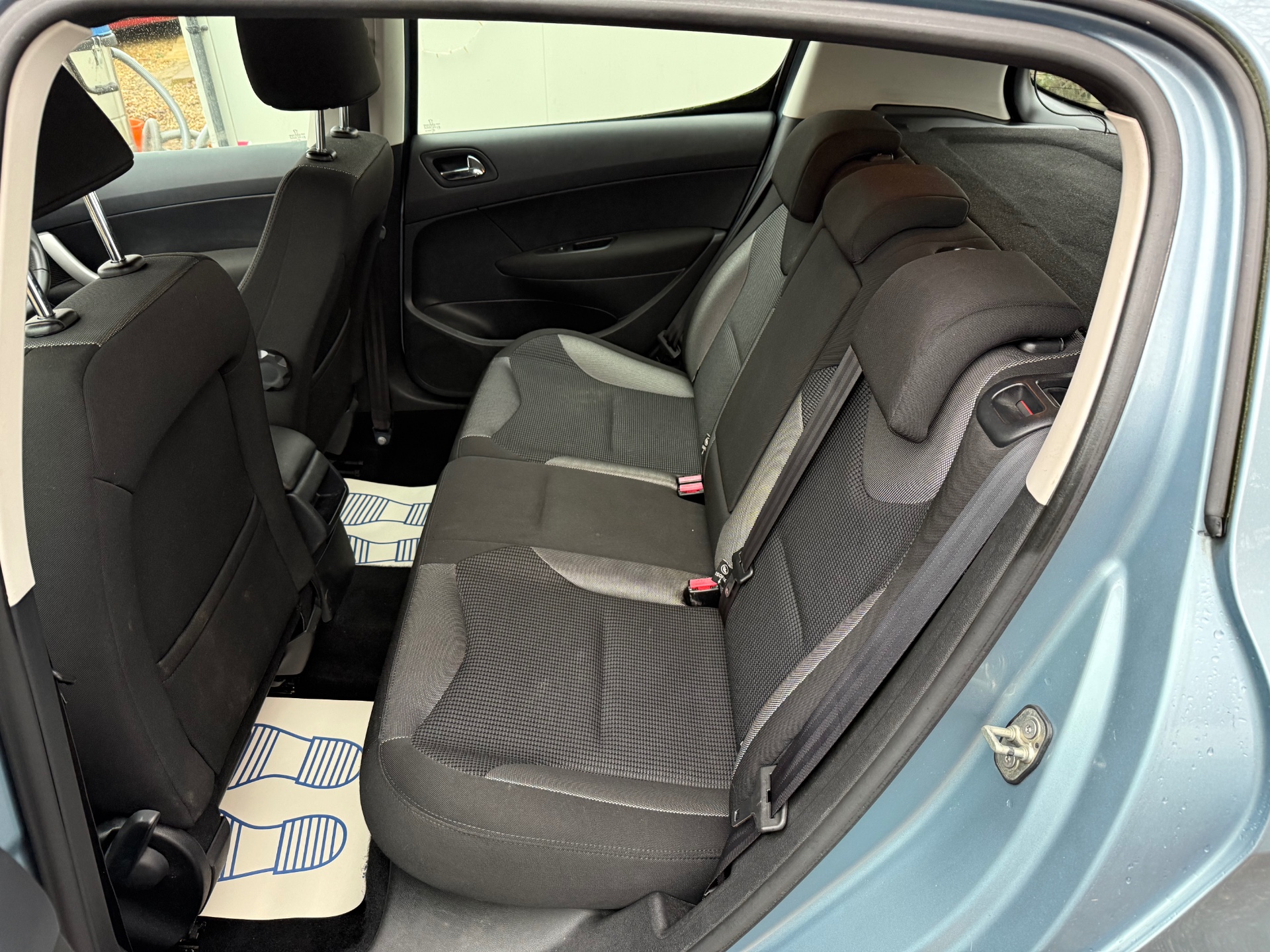 PEUGEOT 308 1.6 e-HDi 112 Active 5dr