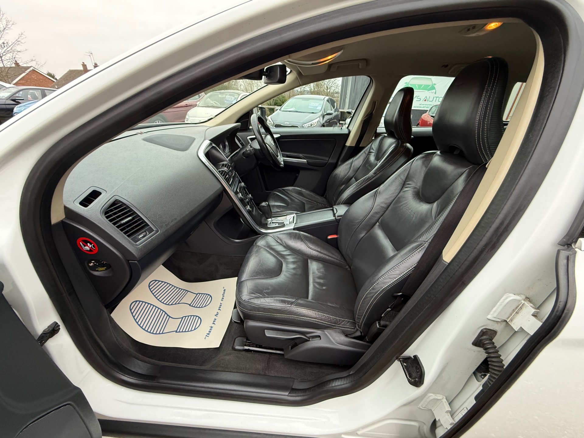 VOLVO XC60 D5 [215] R DESIGN 5dr AWD Geartronic