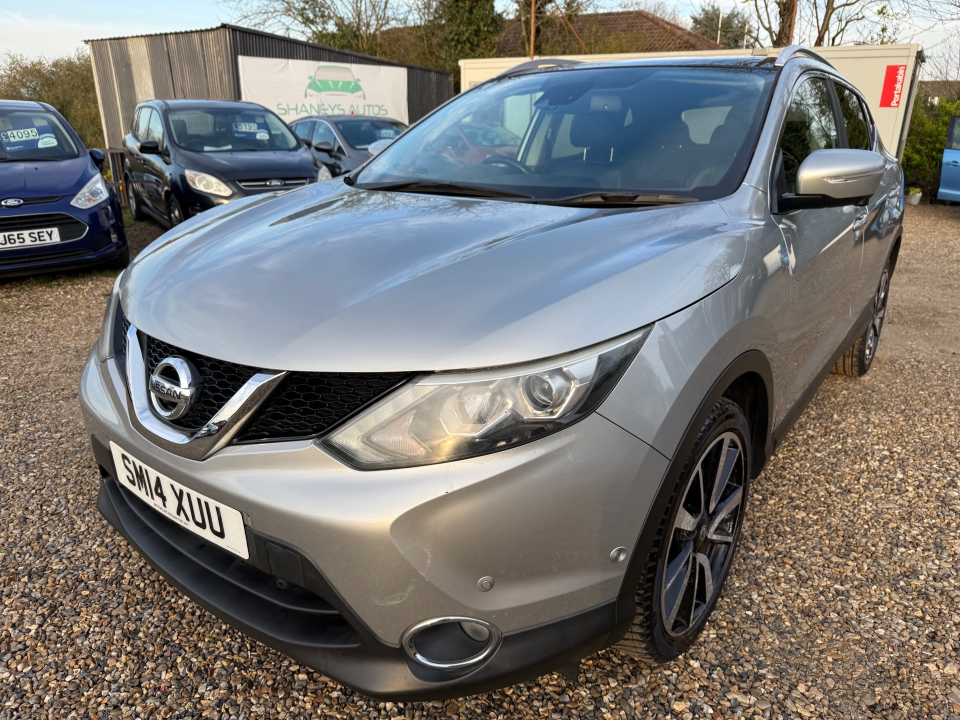 NISSAN QASHQAI 1.5 dCi Tekna 5dr