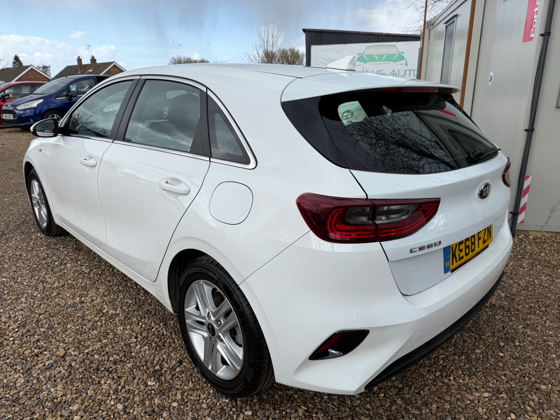 KIA CEED 1.6 CRDi ISG 2 5dr