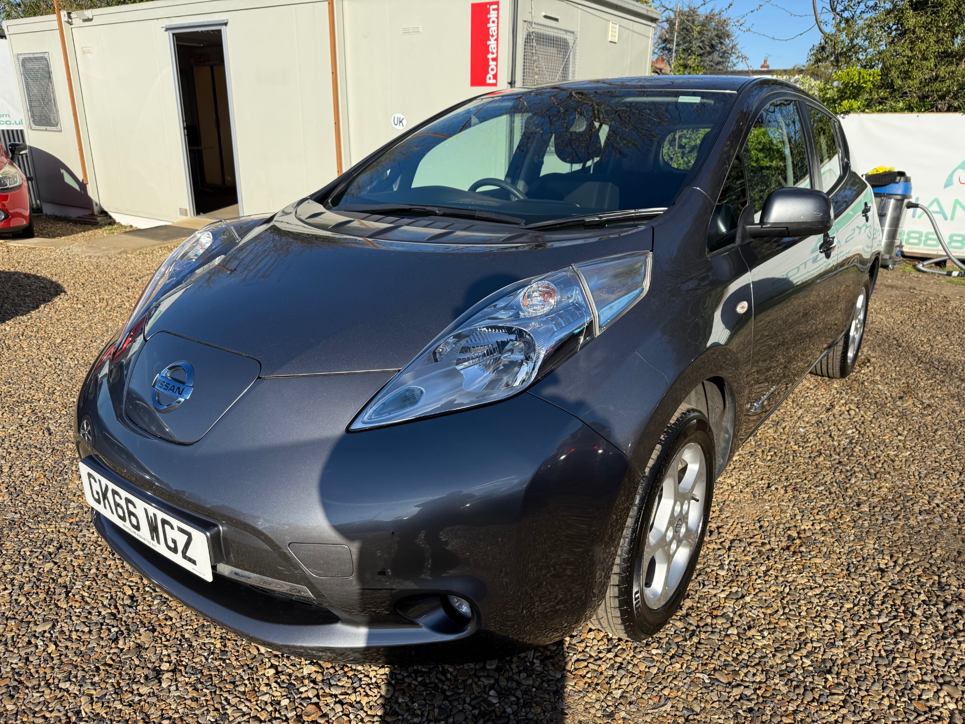 NISSAN LEAF 80kW Acenta 30kWh 5dr Auto