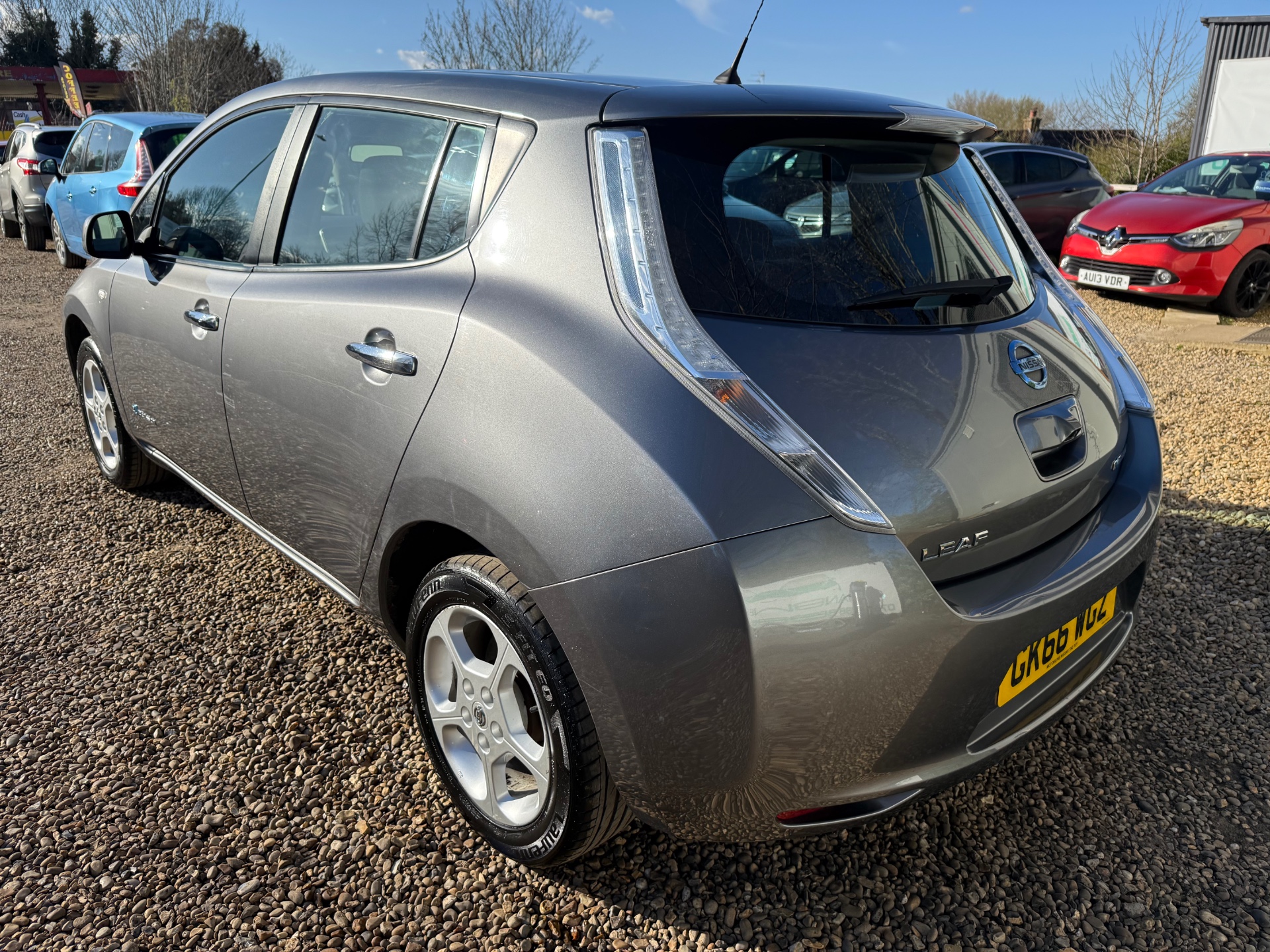 NISSAN LEAF 80kW Acenta 30kWh 5dr Auto