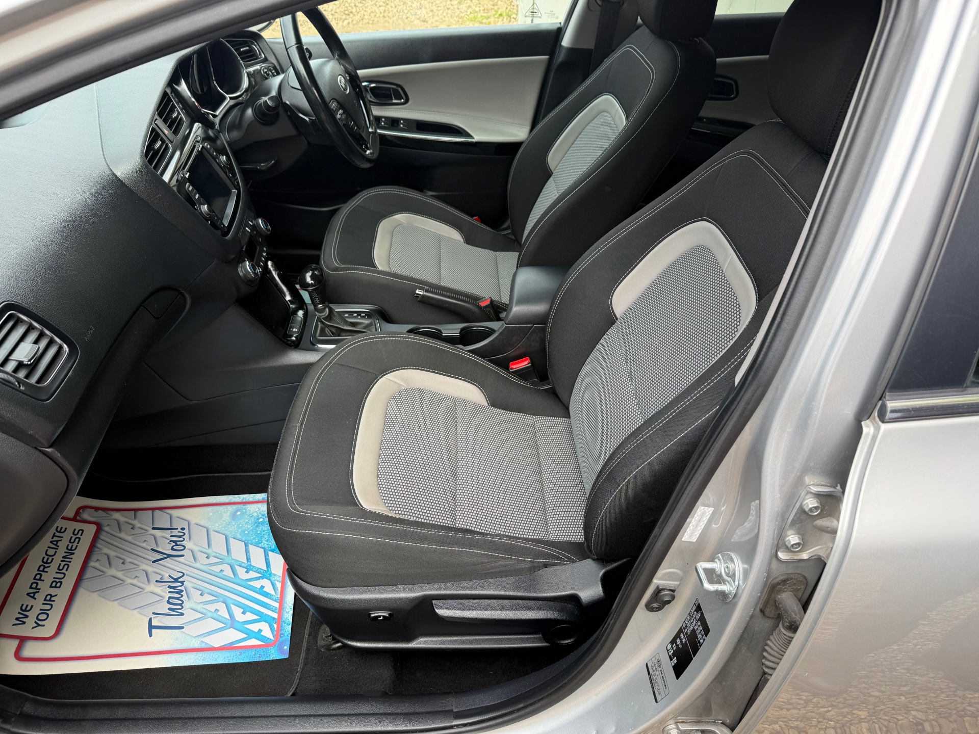 KIA CEED 1.6 CRDi 3 5dr Auto