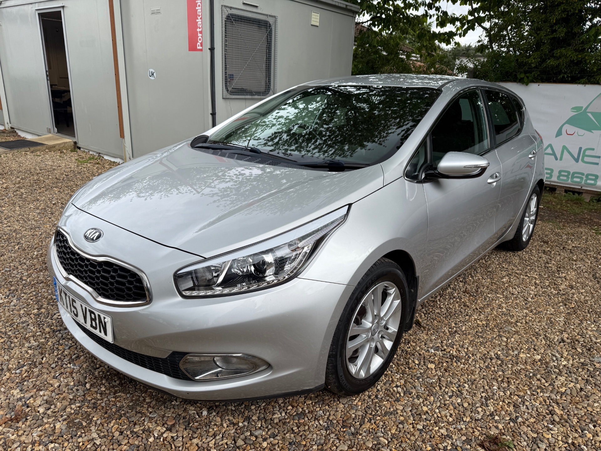 KIA CEED 1.6 CRDi 3 5dr Auto