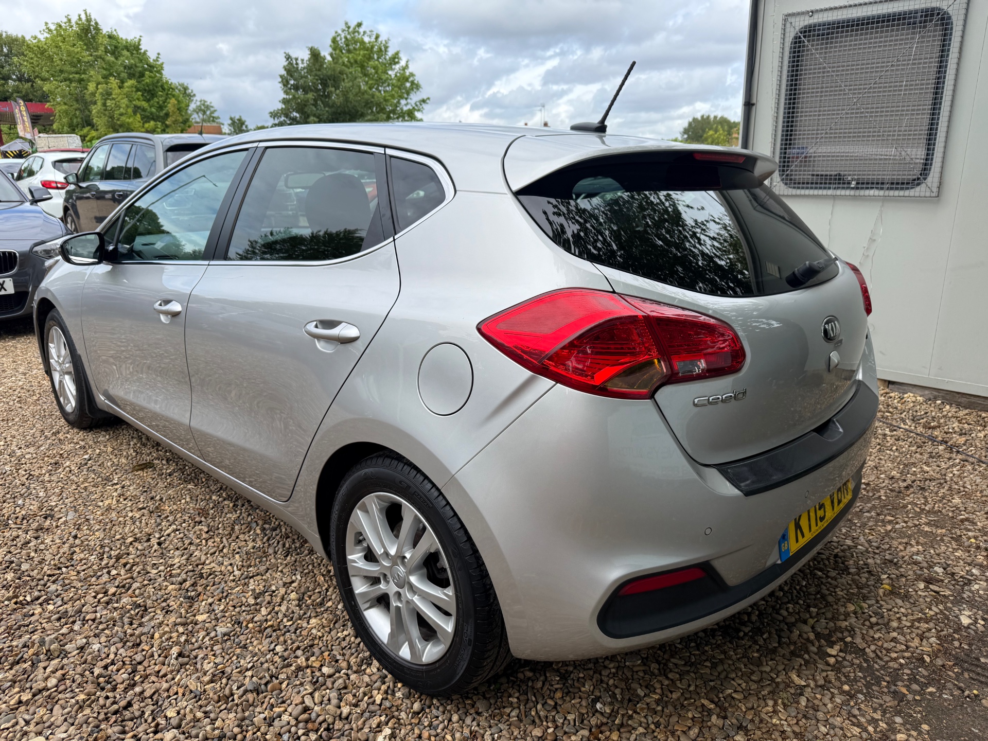 KIA CEED 1.6 CRDi 3 5dr Auto