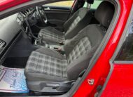 VOLKSWAGEN GOLF 2.0 TDI GTD 5dr