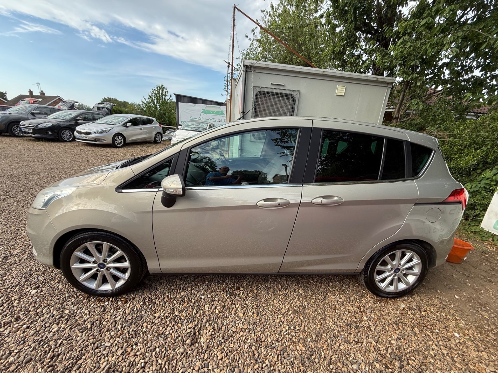 FORD B-MAX 1.6 Titanium 5dr Powershift