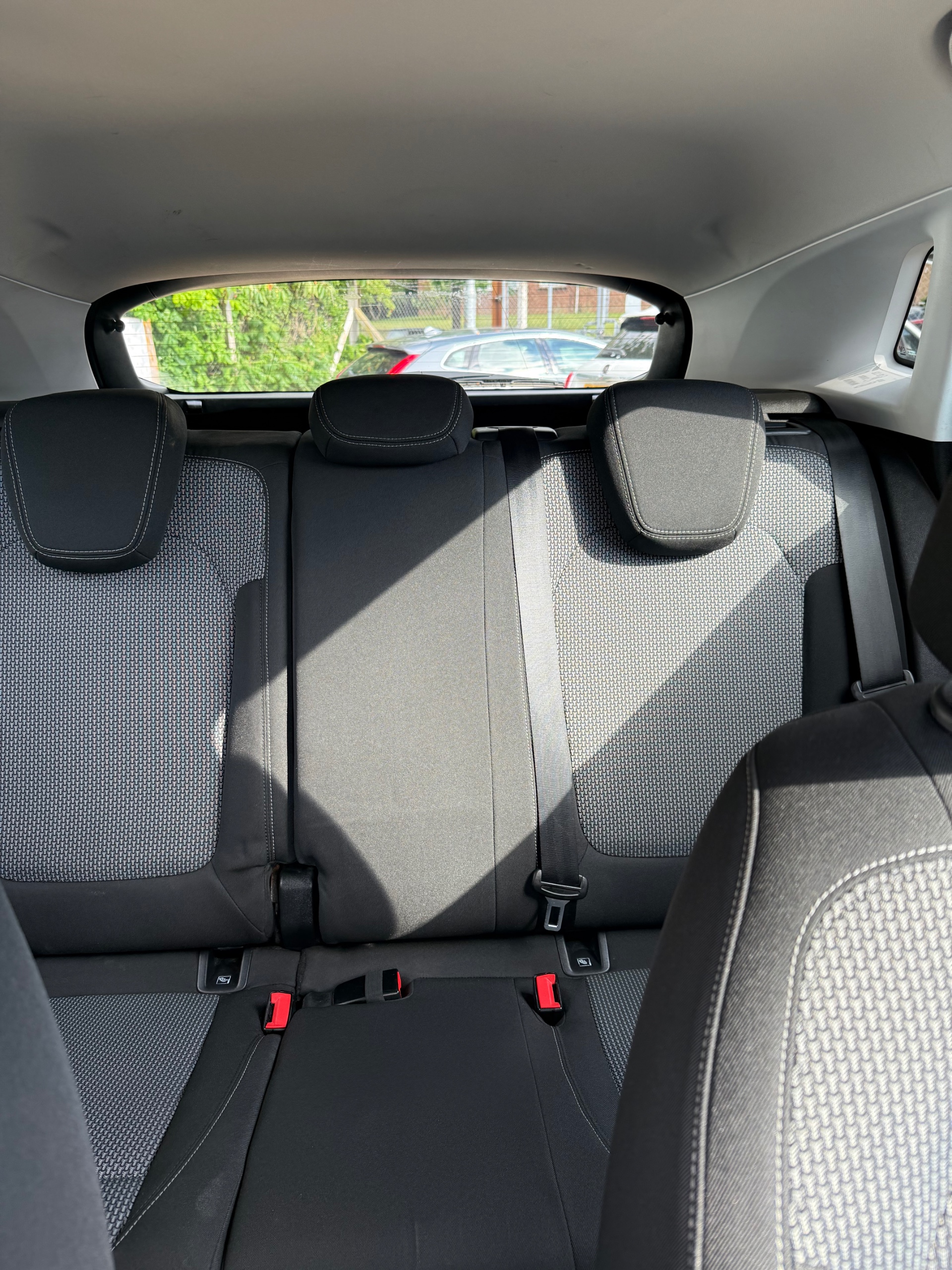 VAUXHALL GRANDLAND X 1.2 Turbo SE 5dr