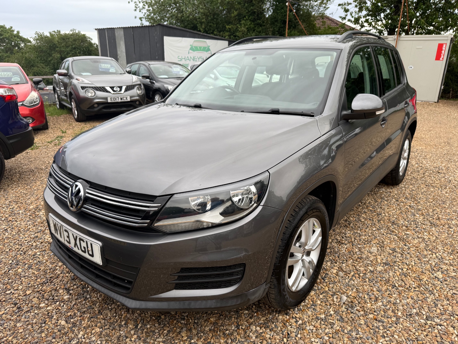VOLKSWAGEN TIGUAN 2.0 TDi BlueMotion Tech S 5dr [2WD]