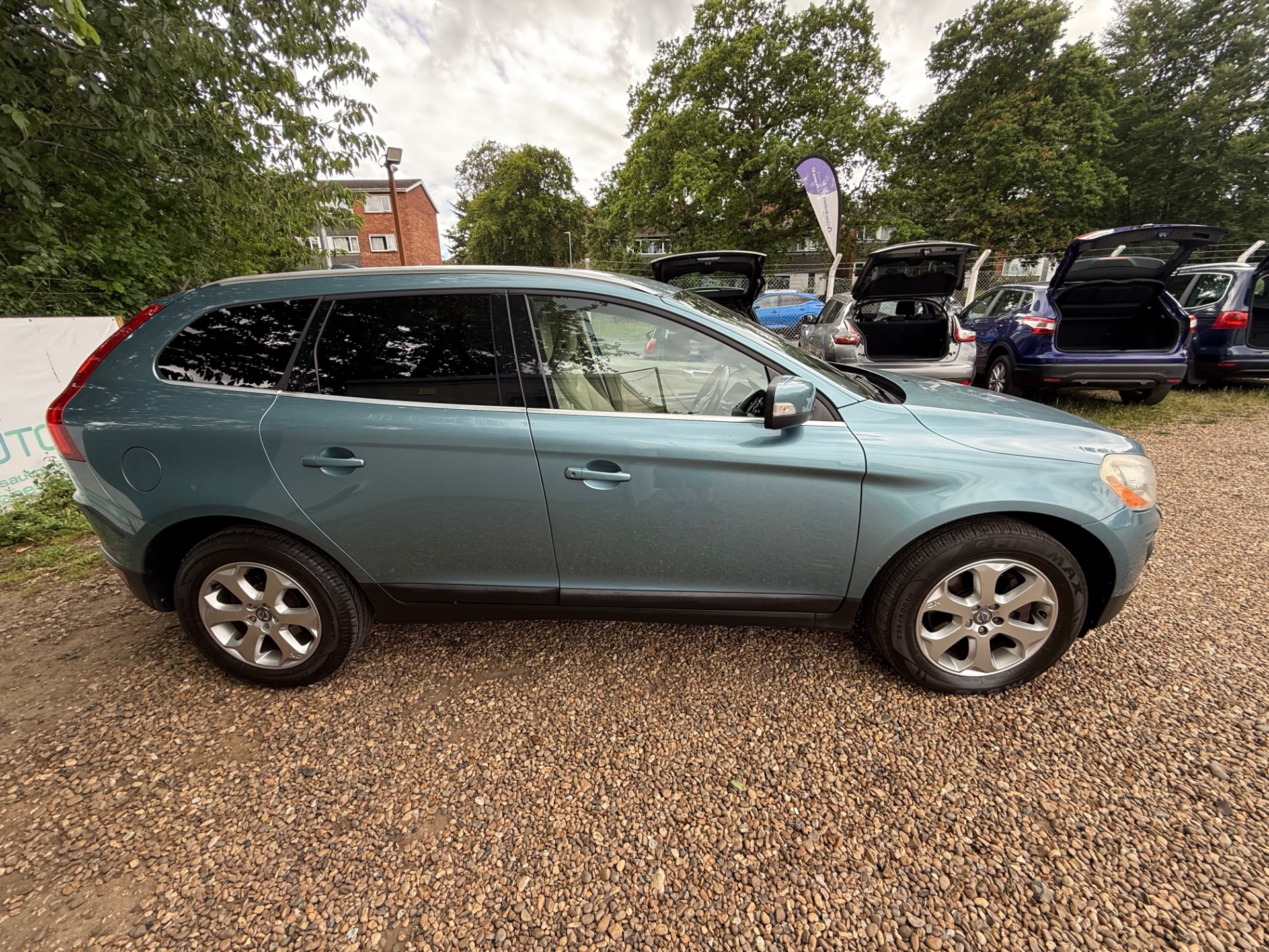 VOLVO XC60 2.4D [175] SE Lux Premium 5dr Geartronic