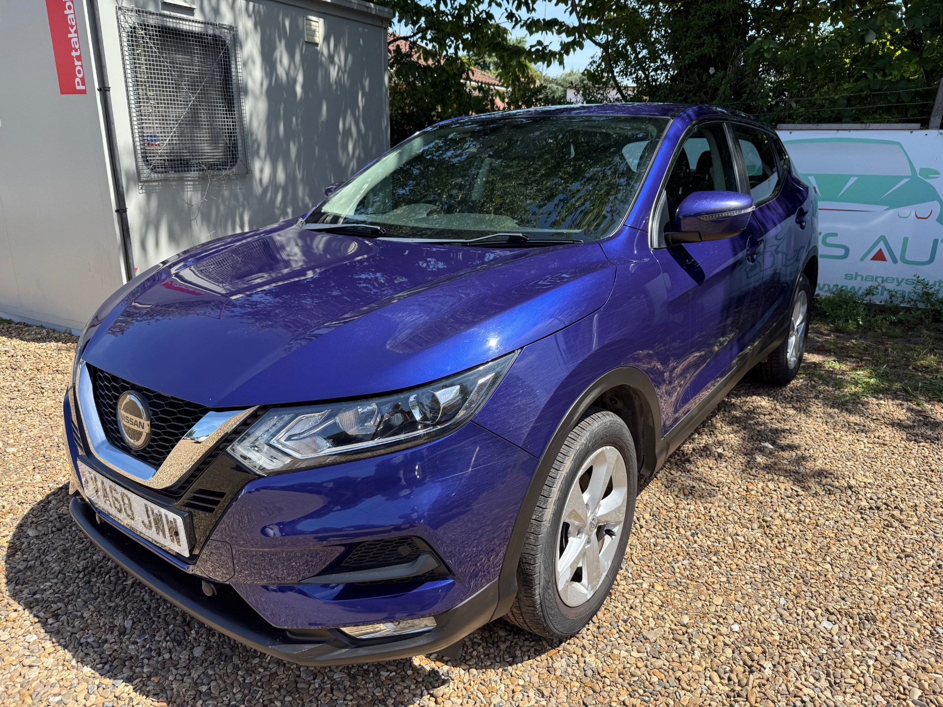 NISSAN QASHQAI 1.3 DiG-T Acenta Premium 5dr
