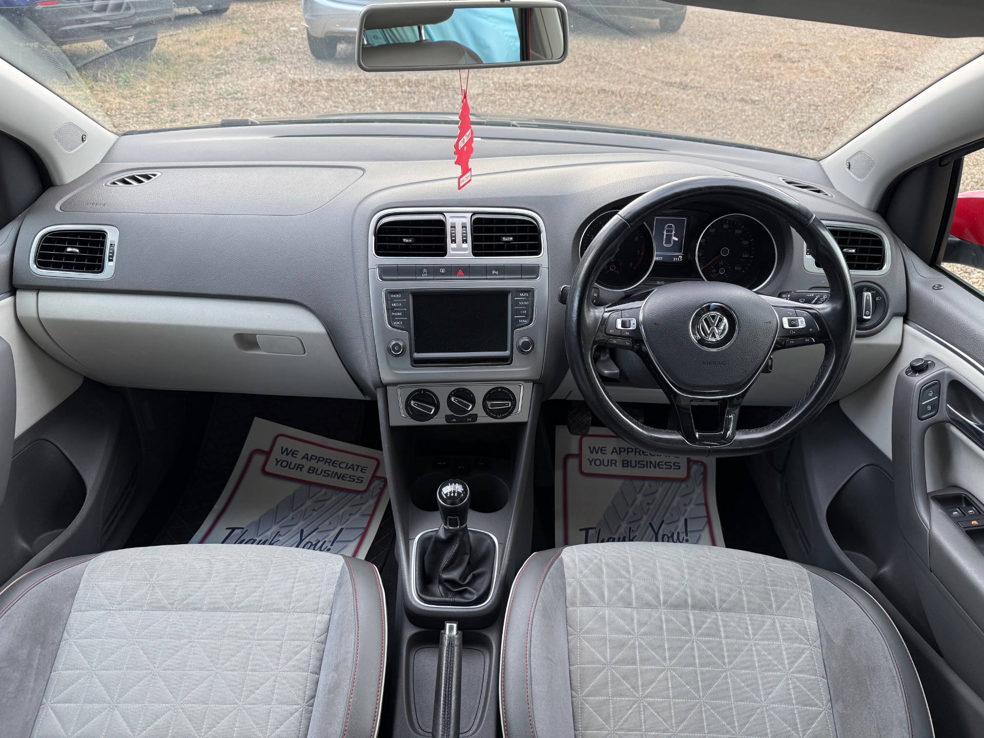 VOLKSWAGEN POLO 1.0 75 Beats 5dr
