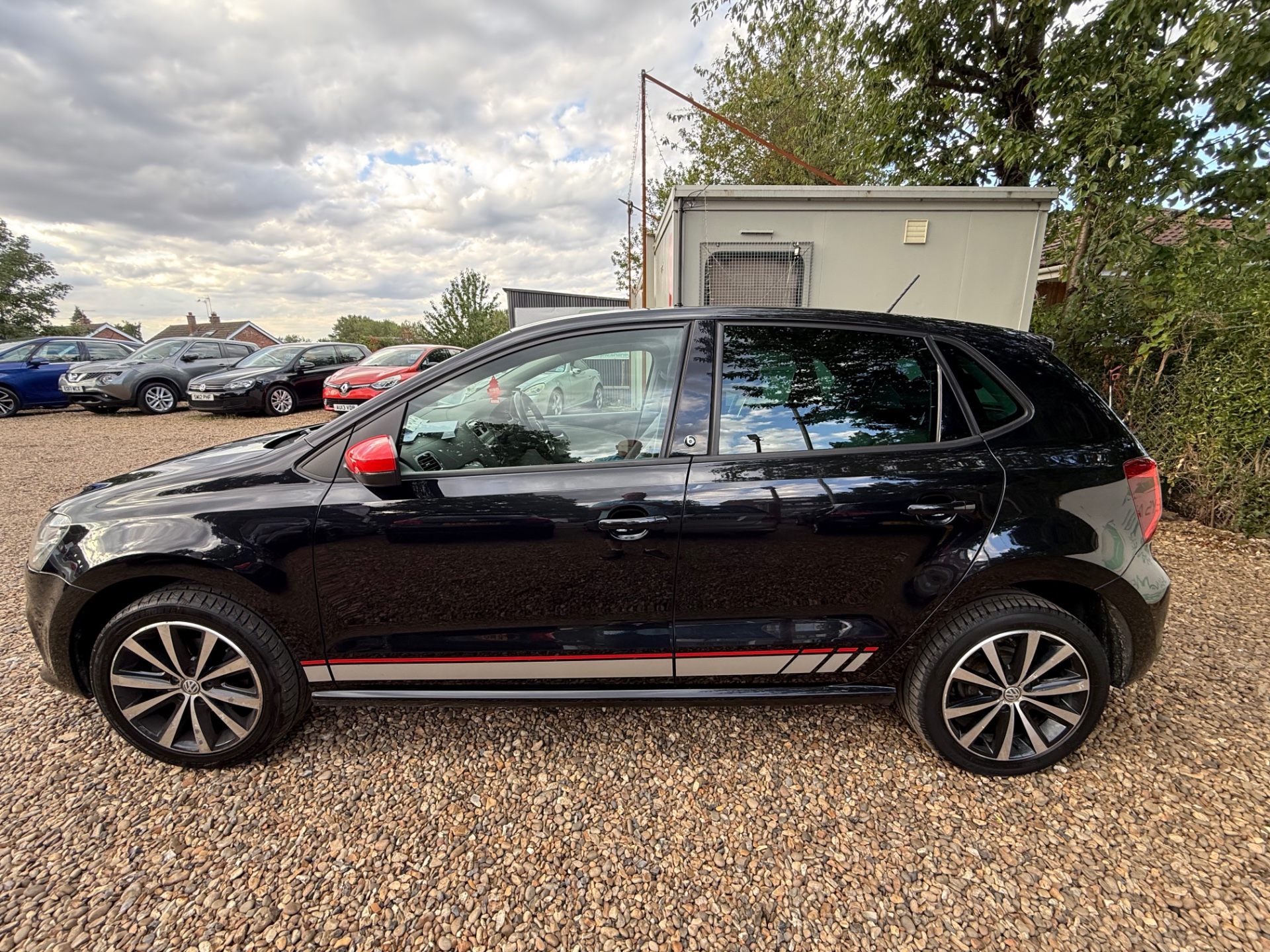 VOLKSWAGEN POLO 1.0 75 Beats 5dr