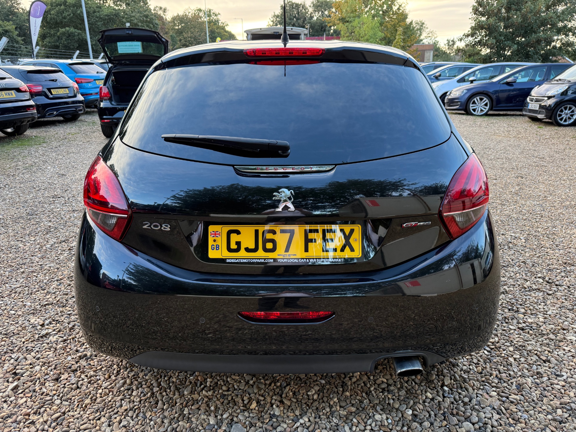 PEUGEOT 208 1.2 PureTech 110 GT Line 5dr