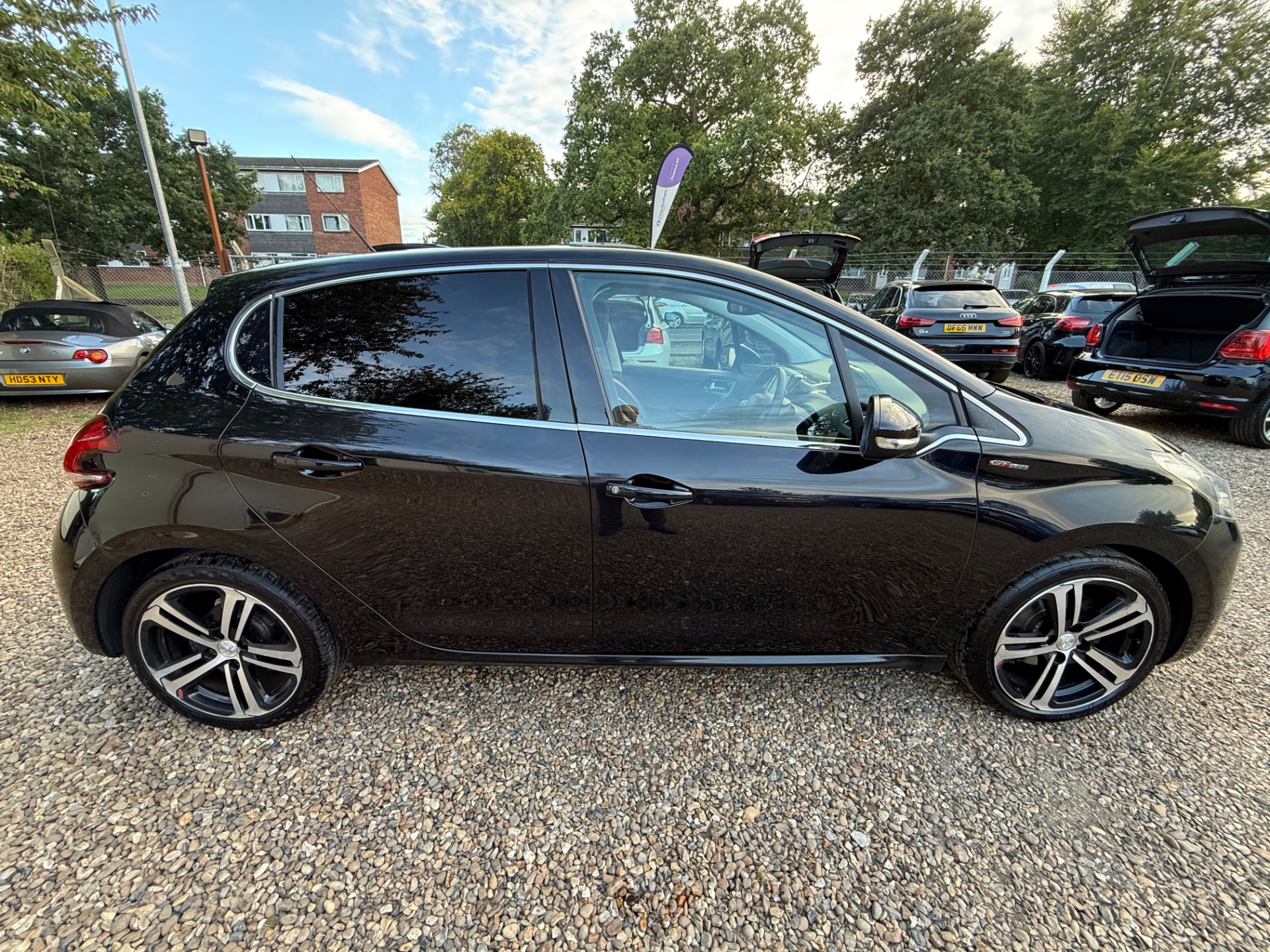 PEUGEOT 208 1.2 PureTech 110 GT Line 5dr