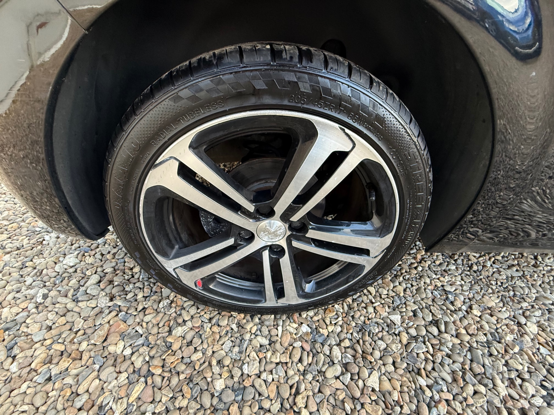 PEUGEOT 208 1.2 PureTech 110 GT Line 5dr